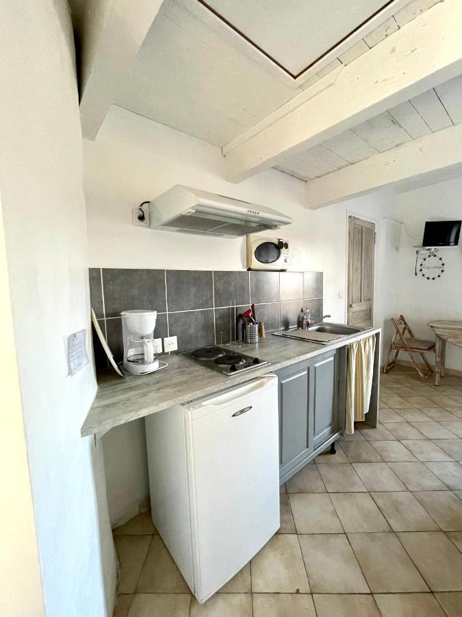 Le Petit Chalus Apartment ฟอร์คัลกีเย ภายนอก รูปภาพ